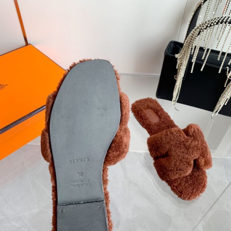 Hermes Slippers